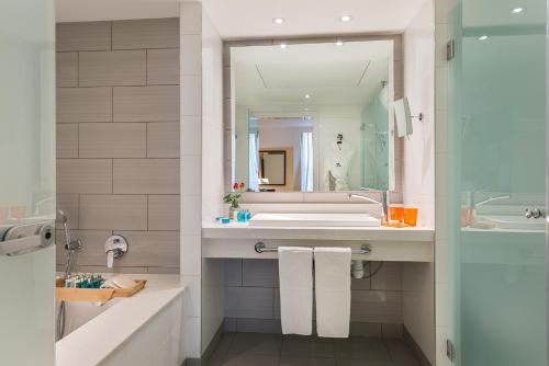 king solomon by isrotel collection