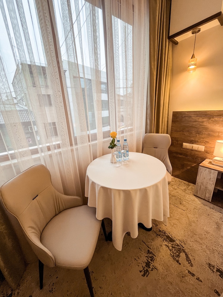 regard hotel yerevan