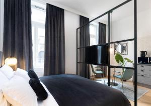 pierrot and pierrette apartments