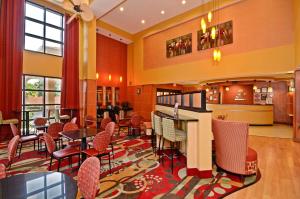 Comfort Suites,Panama City>>Callaway,3 star