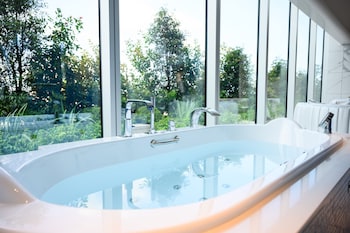 the kahala hotel and resort yokohama