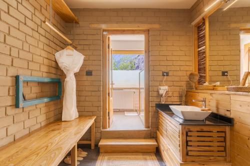 stone hedge hotel hunder