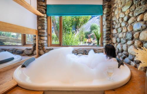 stone hedge hotel hunder