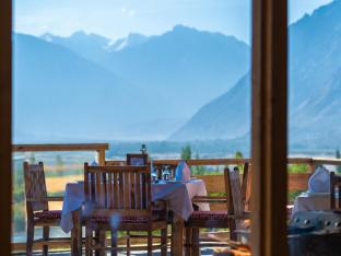 stone hedge hotel hunder