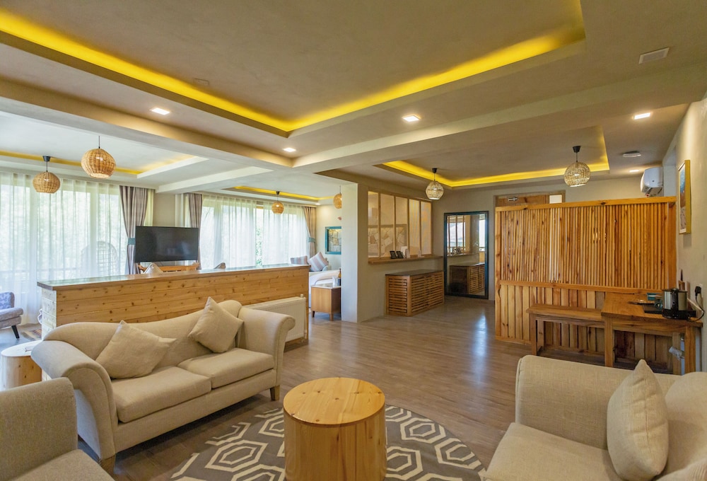 stone hedge hotel hunder