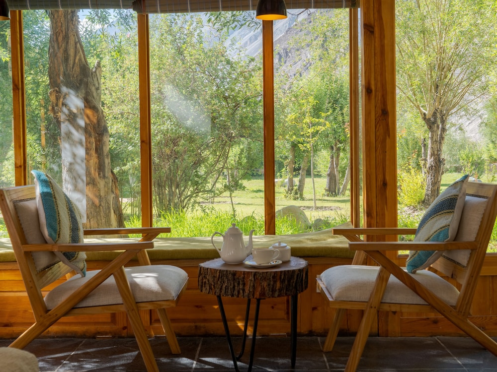 stone hedge hotel hunder