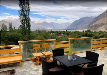 stone hedge hotel hunder