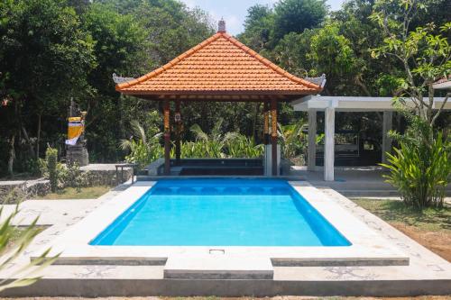 castaway island hostel