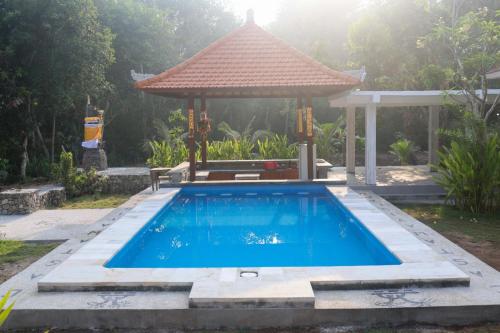 castaway island hostel