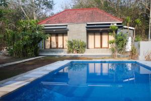 castaway island hostel