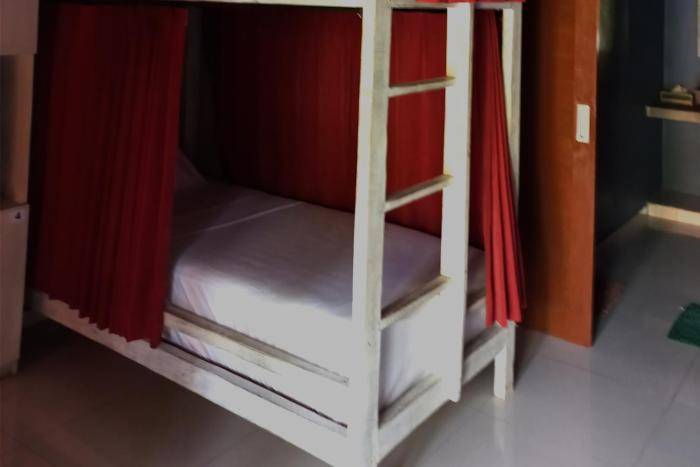 castaway island hostel