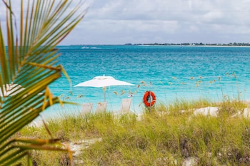 Le Vele Resort,Grace Bay Beach>>Grace Bay,4 star
