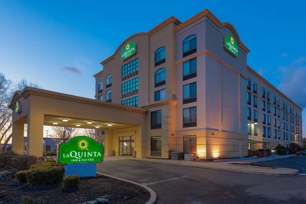 la quinta inn and suites by wyndham garden city