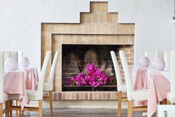 galaxy suites boutique resort