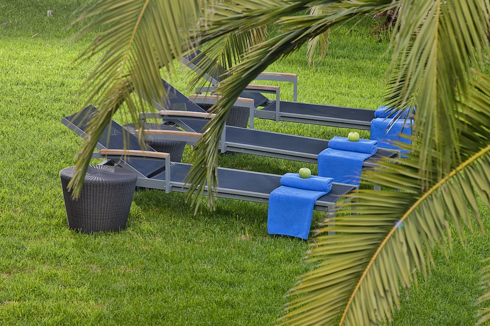 galaxy suites boutique resort