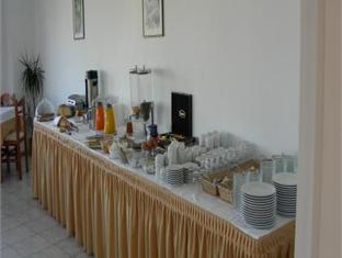renieris hotel