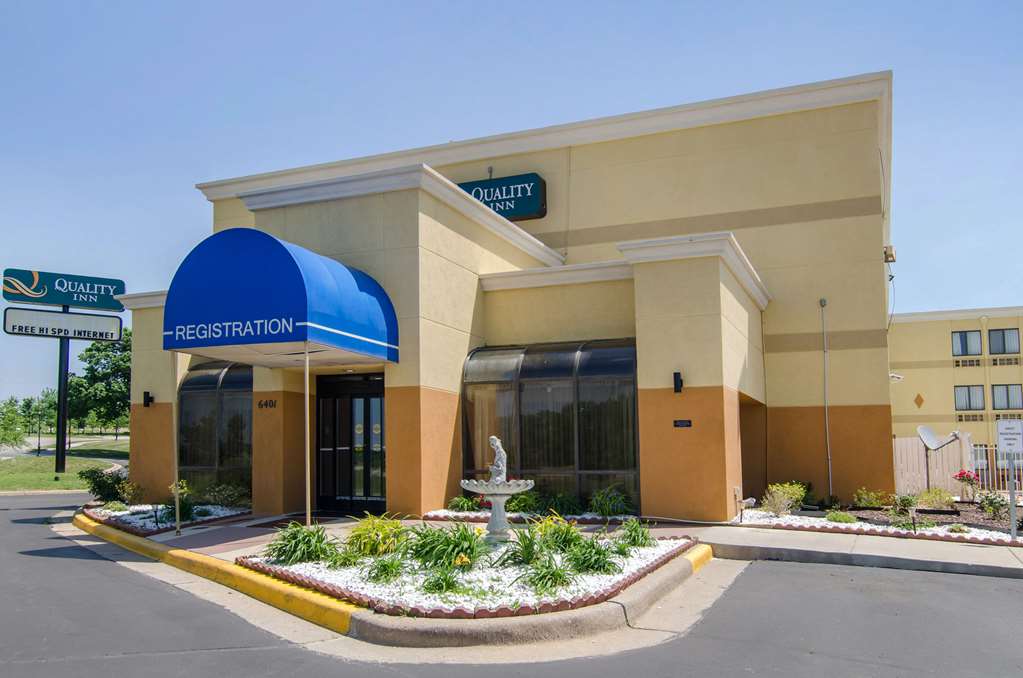 quality inn merriam kansas city