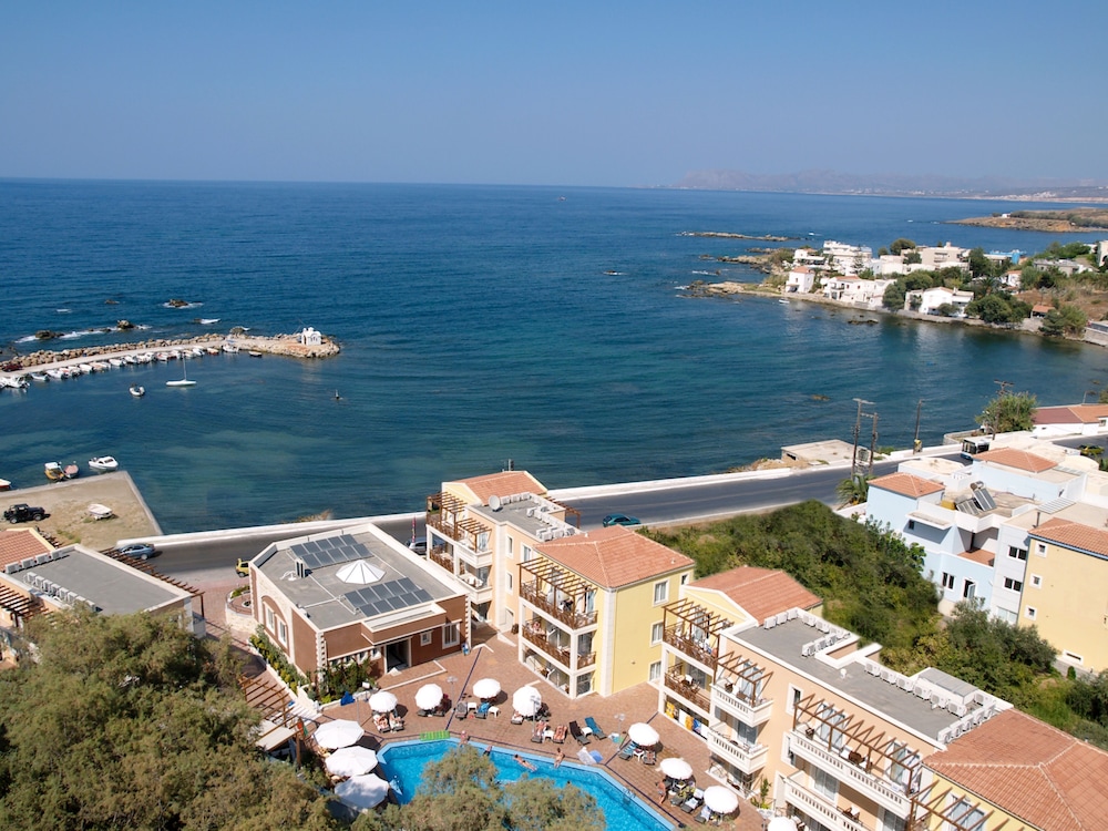 porto kalamaki hotel