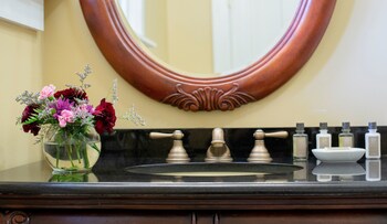 athenaeum hotel