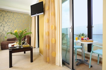 steris elegant beach hotel and apartments
