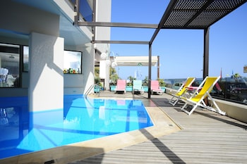 steris elegant beach hotel and apartments