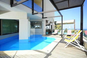 steris elegant beach hotel and apartments