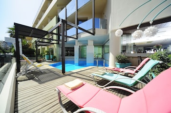 steris elegant beach hotel and apartments