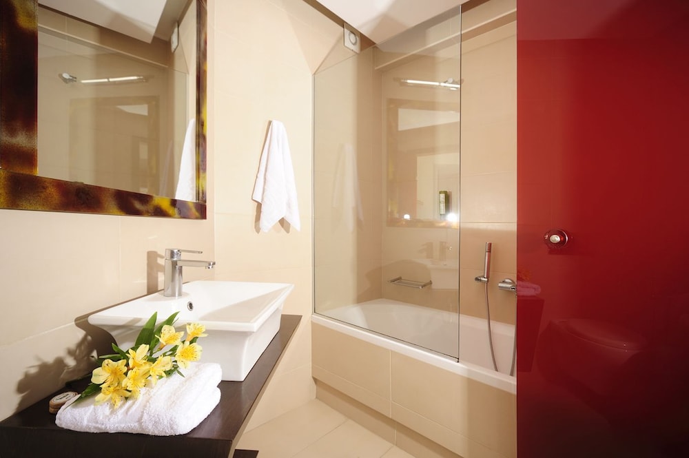 steris elegant beach hotel and apartments