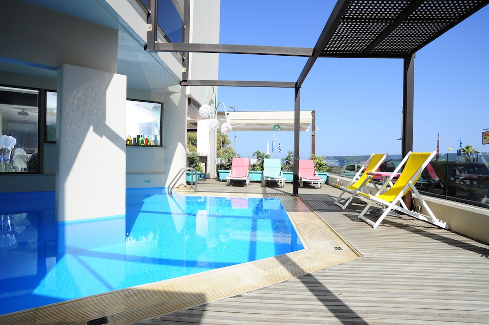steris elegant beach hotel and apartments