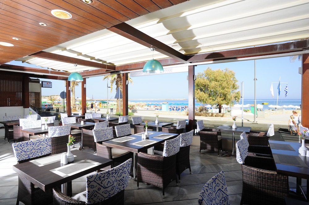 steris elegant beach hotel and apartments