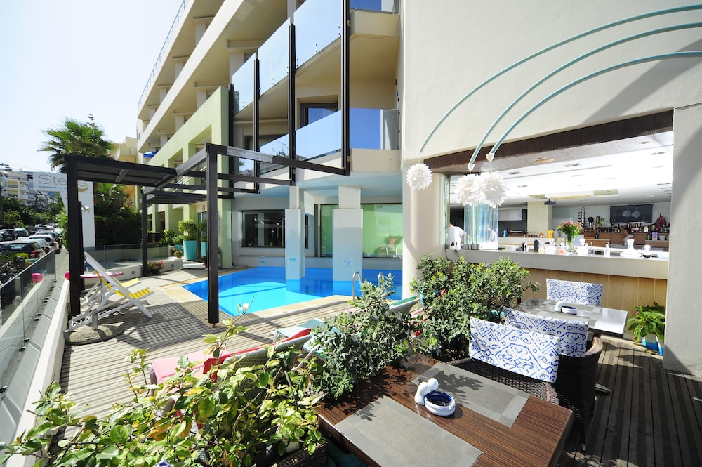 steris elegant beach hotel and apartments