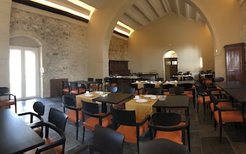 avola