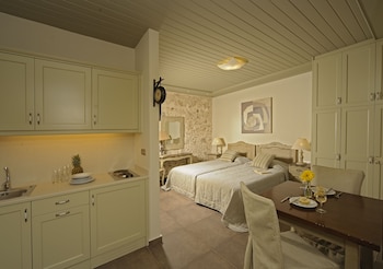 pepi boutique hotel adults only