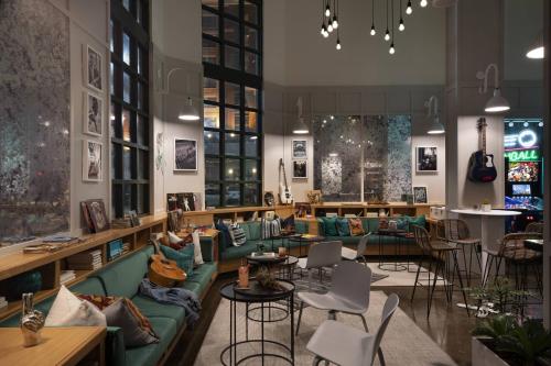 moxy memphis downtown