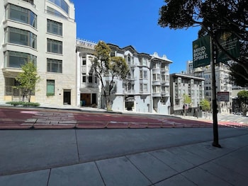 powell place at nob hill