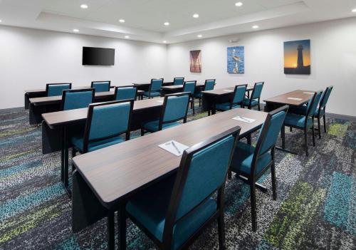 hampton inn and suites diberville biloxi