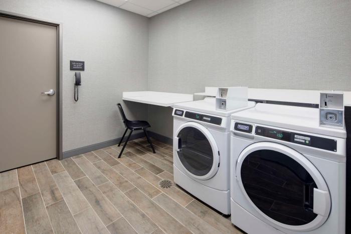 hampton inn and suites diberville biloxi