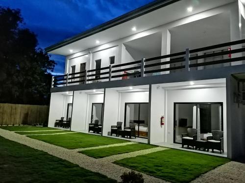 christelle inn