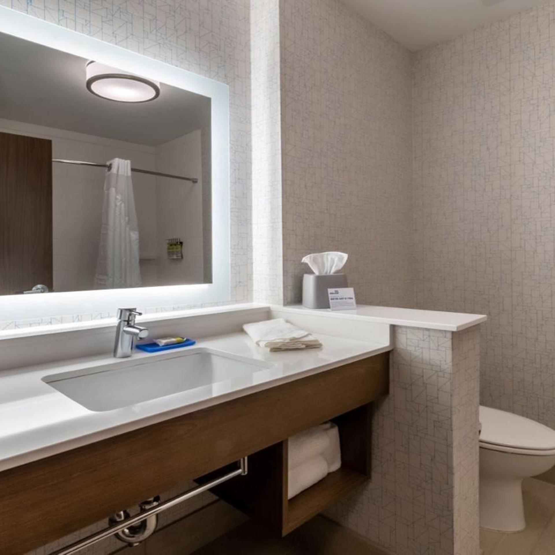 holiday inn express and suites marion an ihg hotel