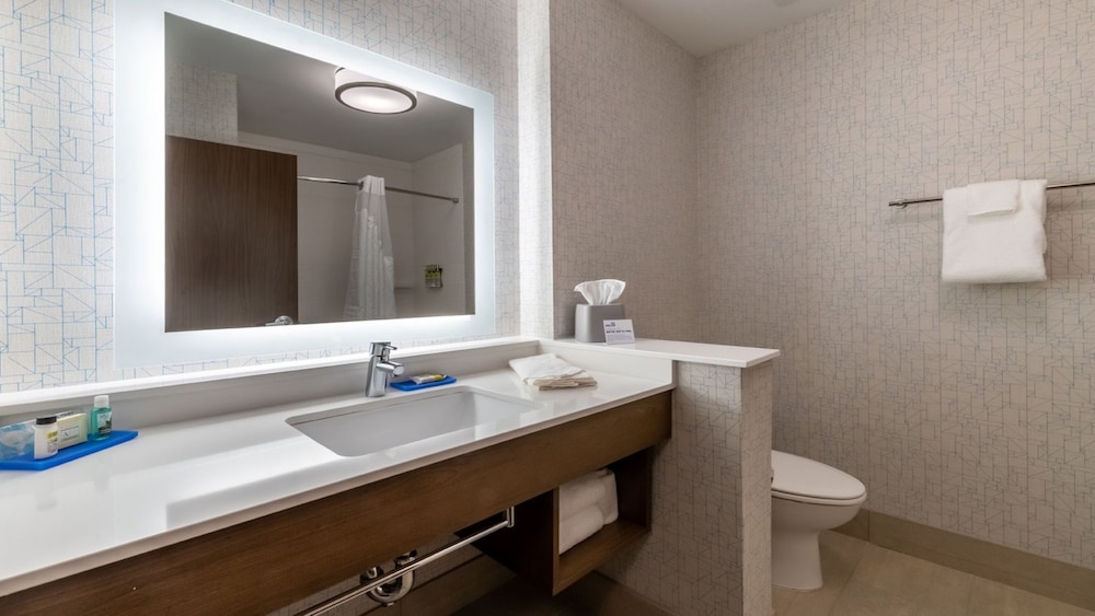 holiday inn express and suites marion an ihg hotel