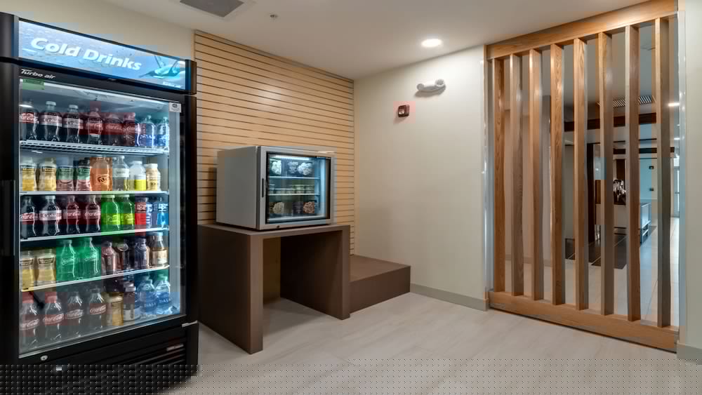 holiday inn express and suites marion an ihg hotel