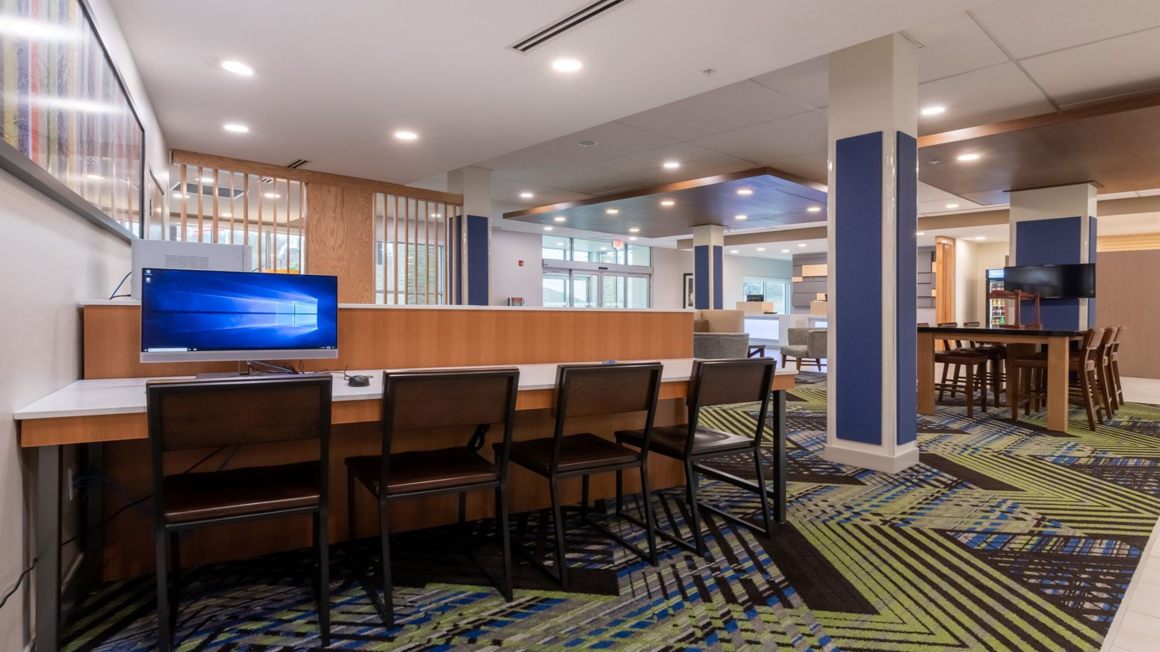 holiday inn express and suites marion an ihg hotel