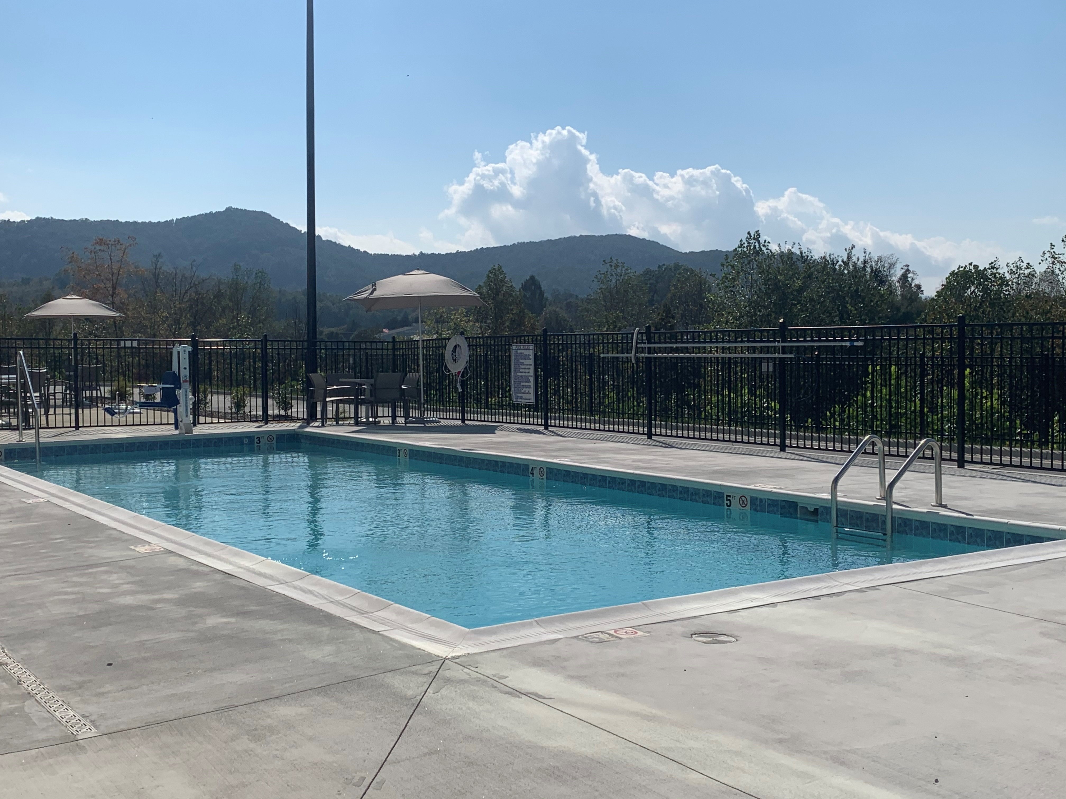holiday inn express and suites marion an ihg hotel