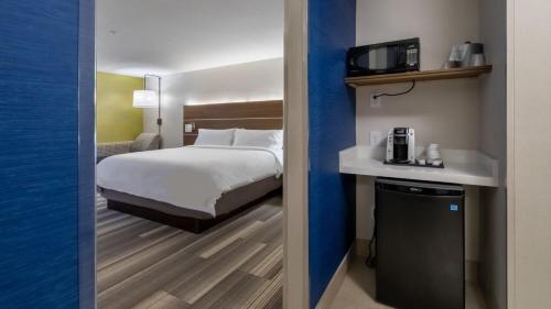 holiday inn express and suites marion an ihg hotel