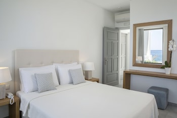 maritimo beach hotel