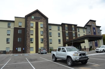 mainstay suites bowling green