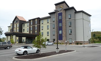 mainstay suites bowling green