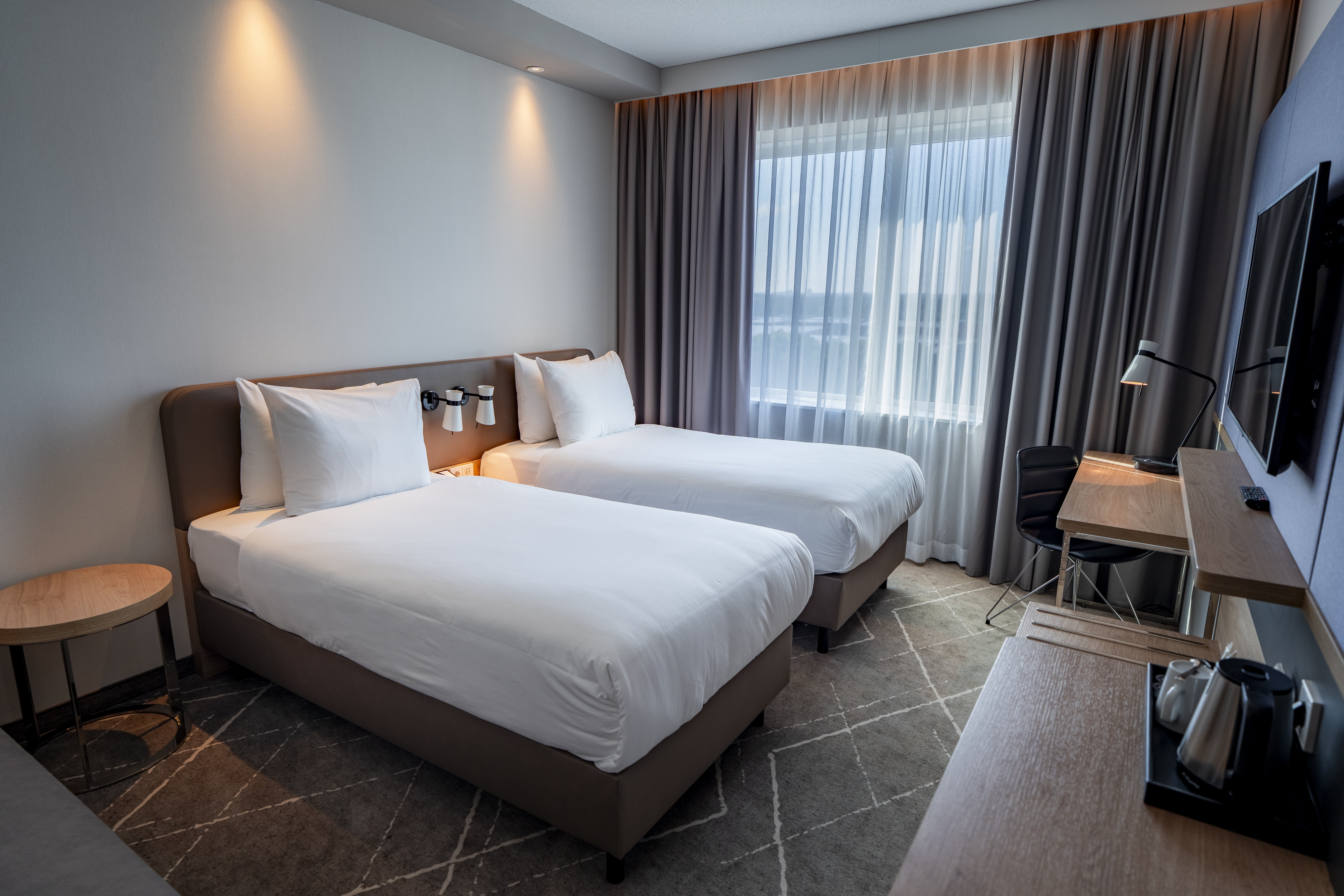 holiday inn eindhoven airport an ihg hotel