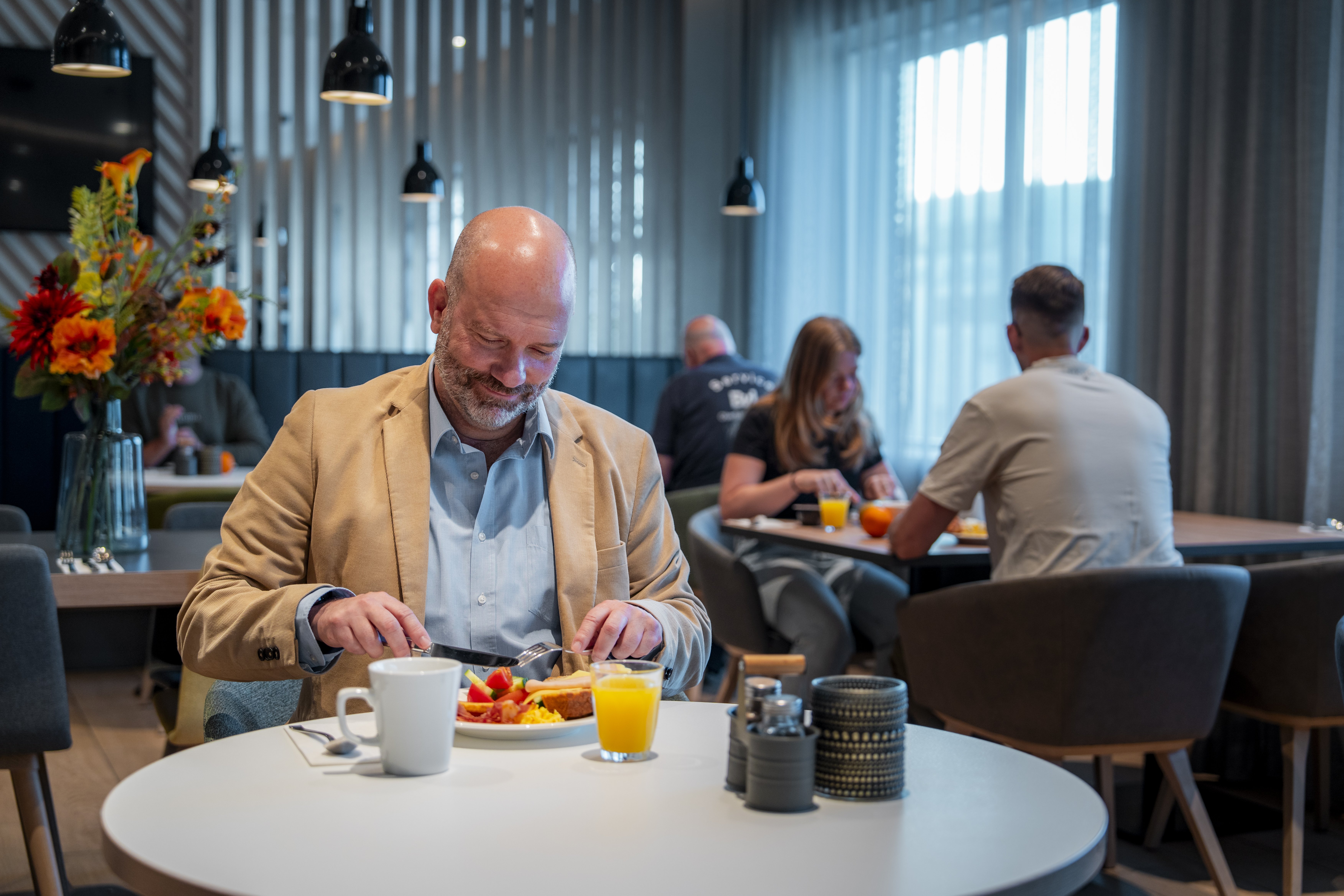 holiday inn eindhoven airport an ihg hotel