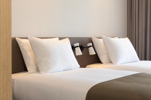 holiday inn eindhoven airport an ihg hotel